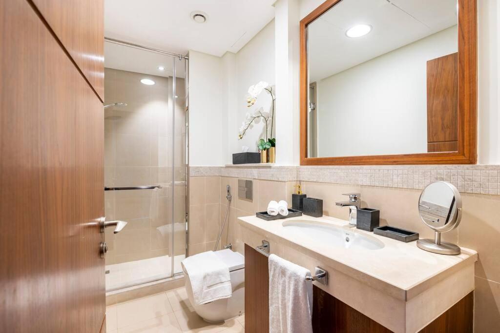 Larbi Breathtaking Burj And Fountain View Luxurious 2 Bed Appartement Dubai Buitenkant foto